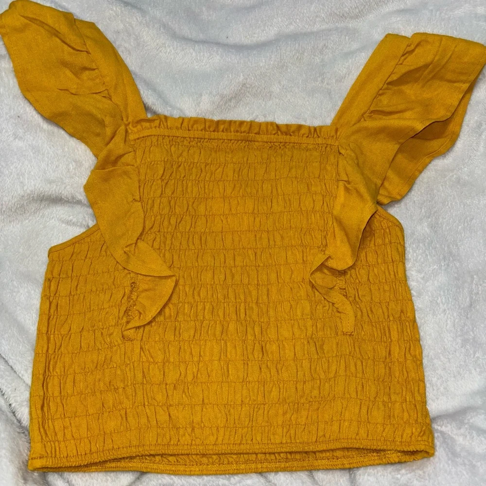 Monteau smocked tank top. - Picture 3 of 3